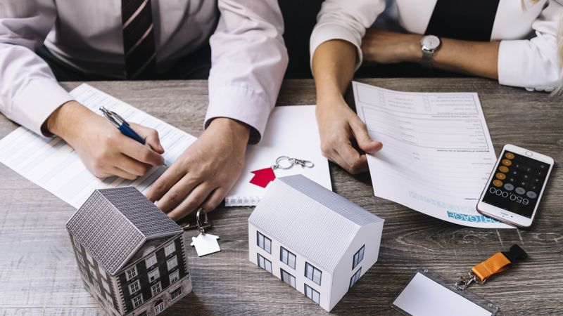 Grundstücks- und Grundbuchrecht für Makler - Fachwissen für rechtssichere Immobilienvermittlung (Webinar)